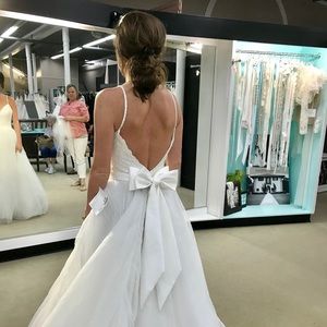 Allure Romance wedding gown